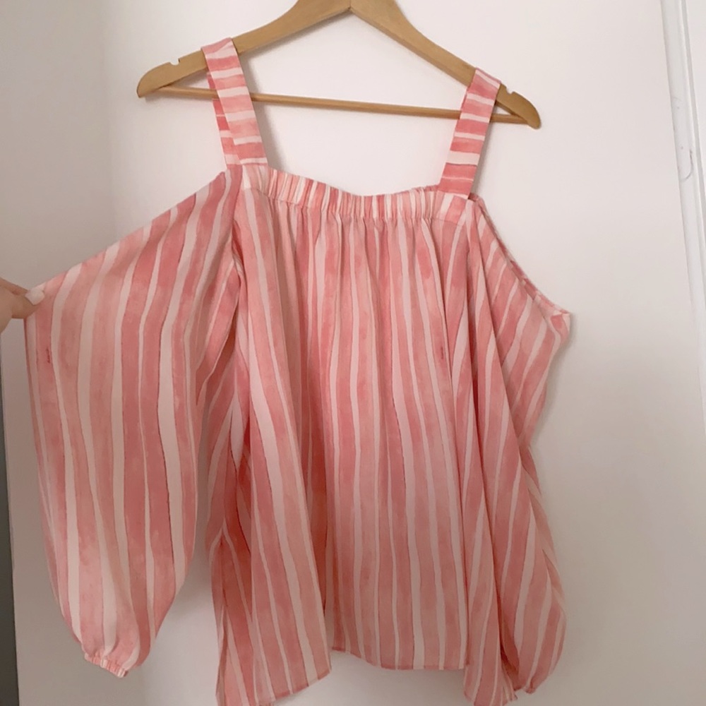 Vince Camuto Top